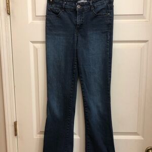Bandolino Women's size 6 dark wash jeans